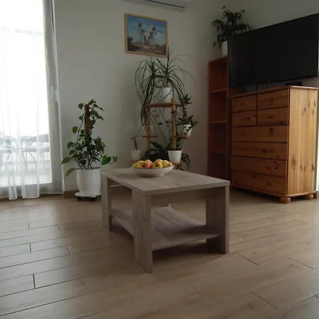 Zita Apartman * Balatonalmádi